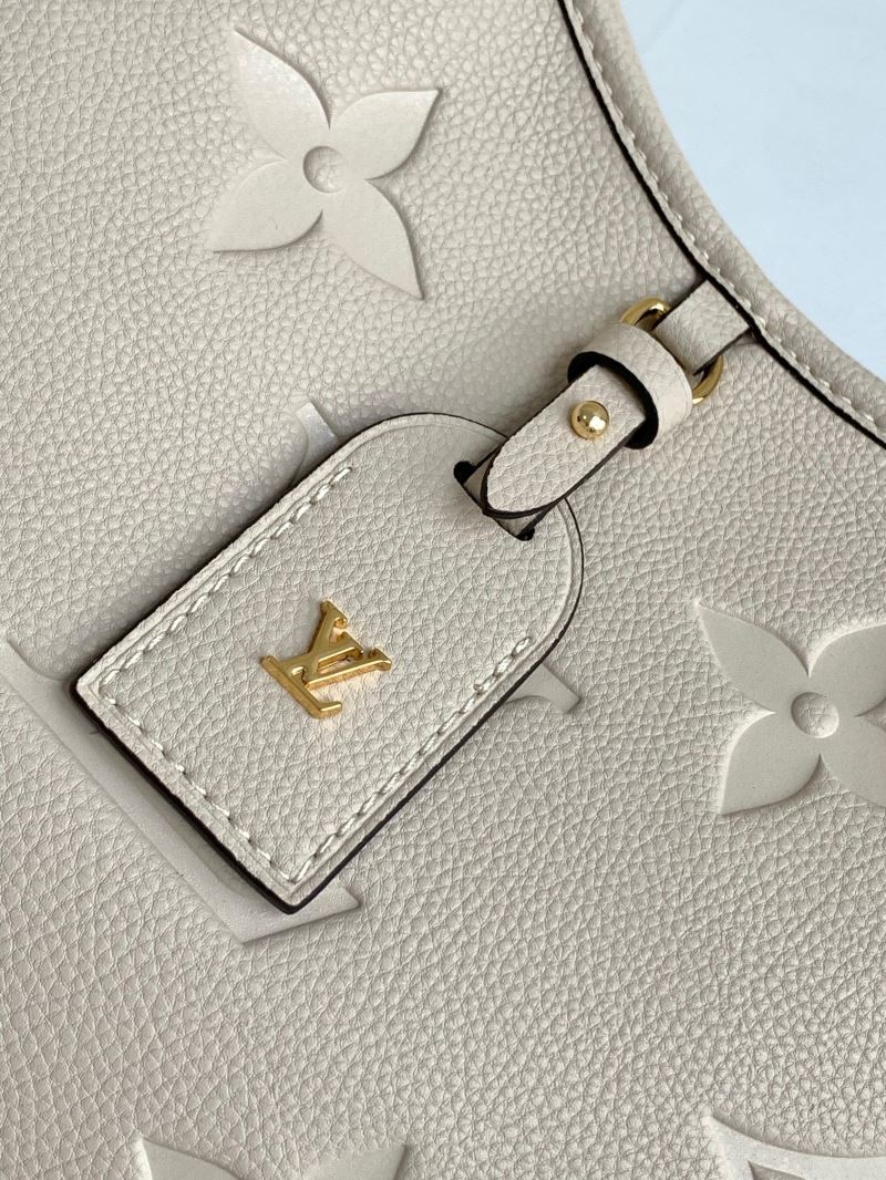 Louis Vuitton Hobo Bags